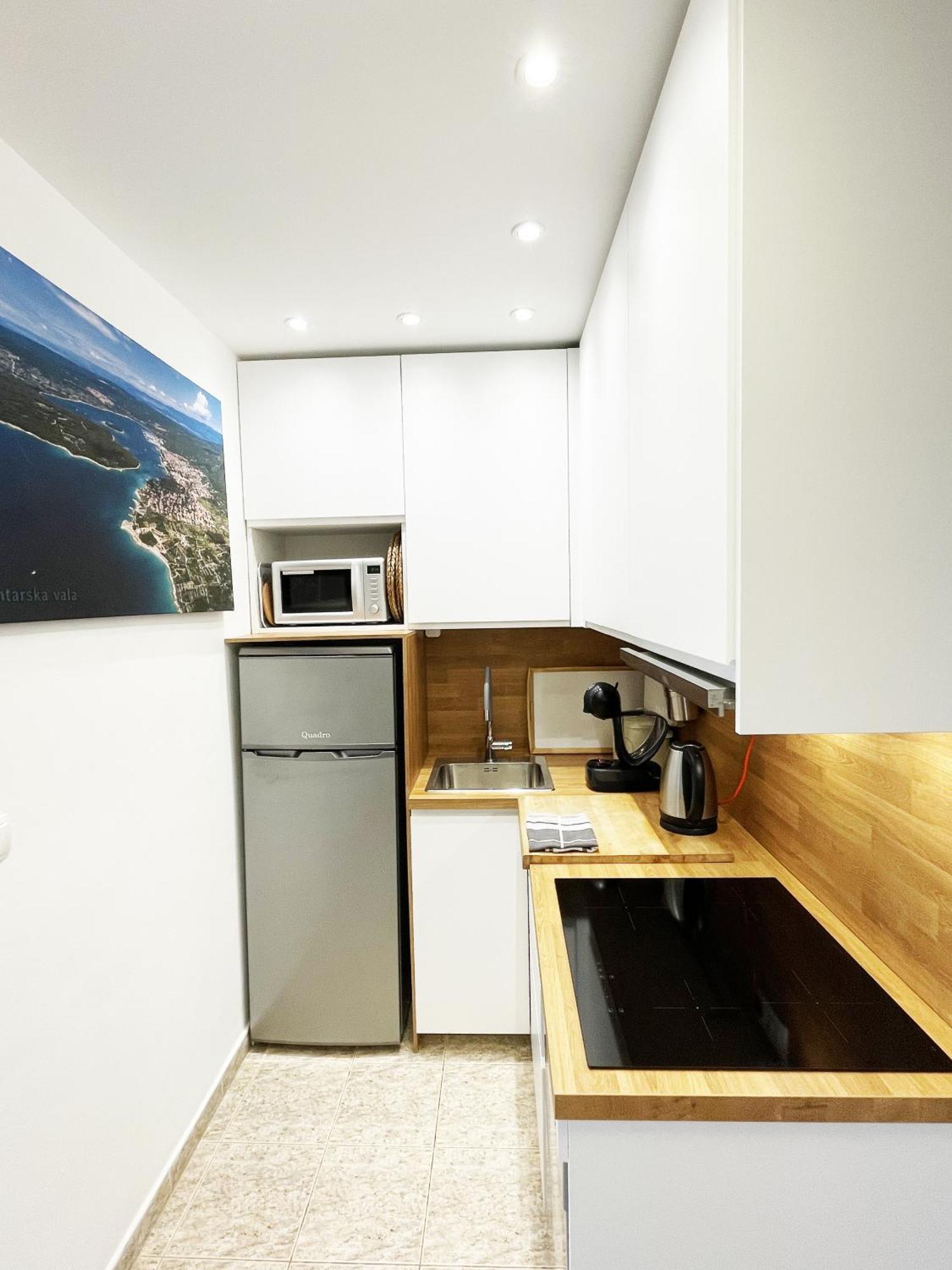 Apartments Monika Bed & Breakfast 236 Punat Exterior photo